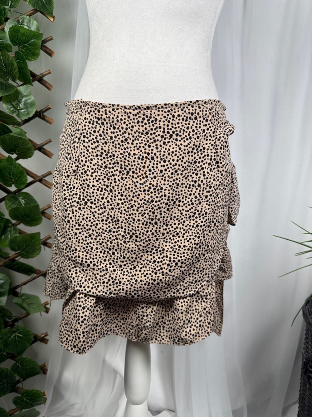 Ladies Beige Leopard Print Ruffle Hem A-Line Skirt